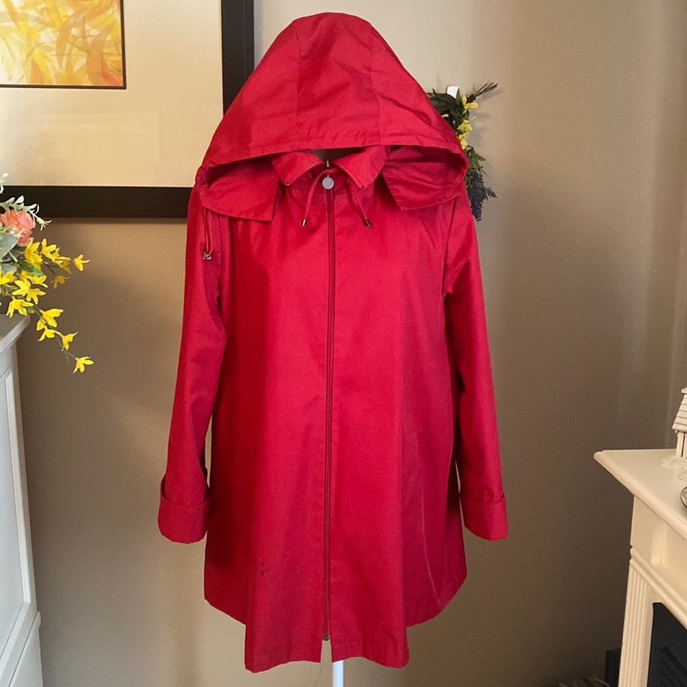 Calvin Klein All Weather Trench Coat. LG/EUC